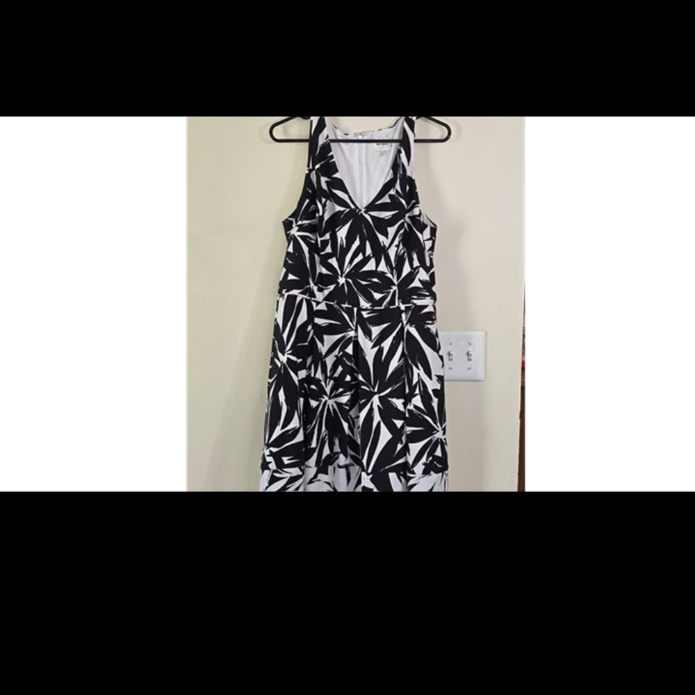Ashley Graham Black and White Geometric Midi Dress